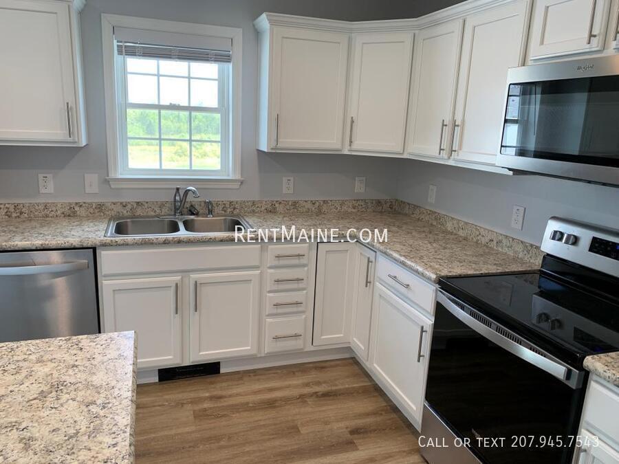 Building Photo - 208 Rocky Rdg Dr