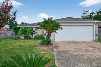 Building Photo - 3403 Hillstone Dr