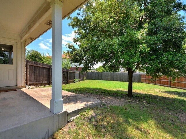 Building Photo - 1609 Passion Vine Cove