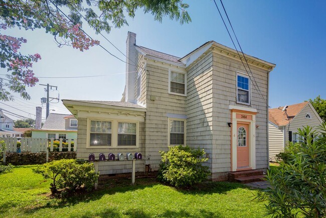 Building Photo - 2414 Arctic Ave