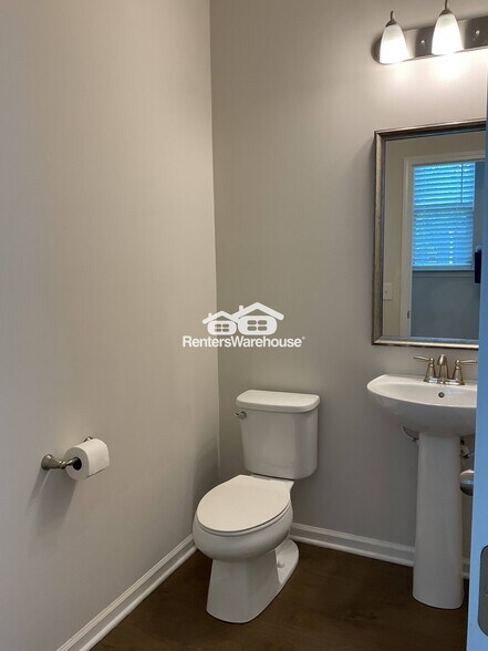 Building Photo - 11208 Irwin Oak Pl