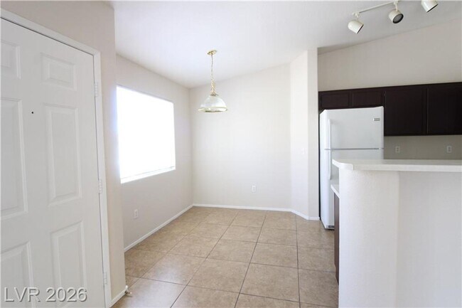 Building Photo - GATED 2 BED/2BATH CONDO IN NORTH LAS VEGAS