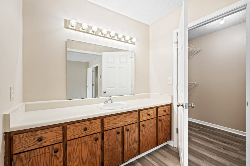 Building Photo - 111 Rose Ann Ct