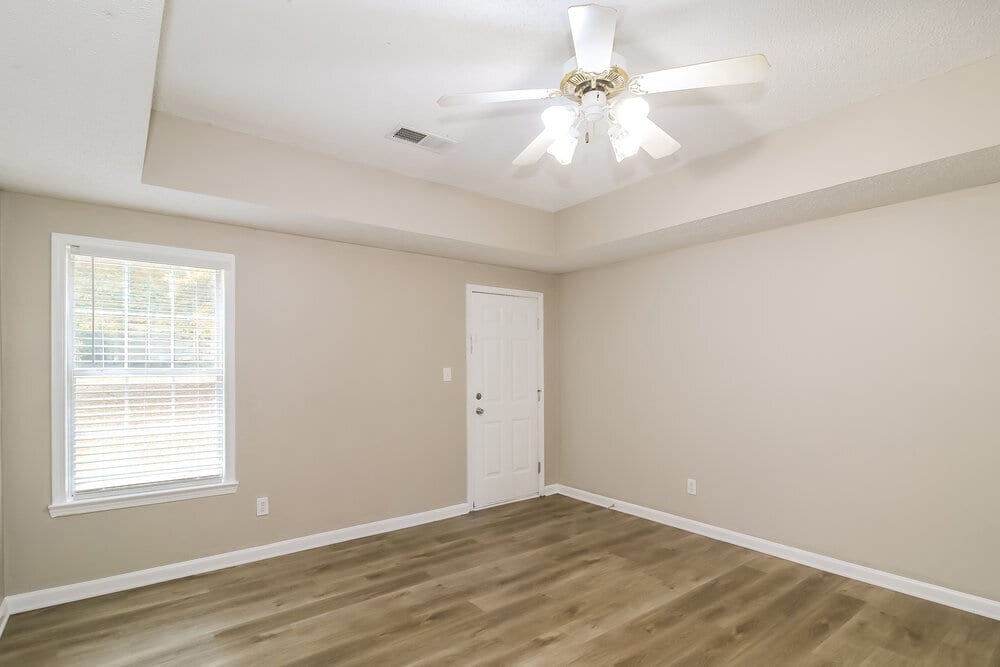 Building Photo - 155 Byington Dr