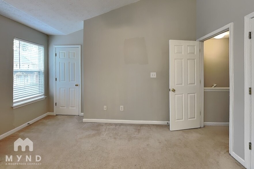 Building Photo - 942 Tree Creek Pkwy