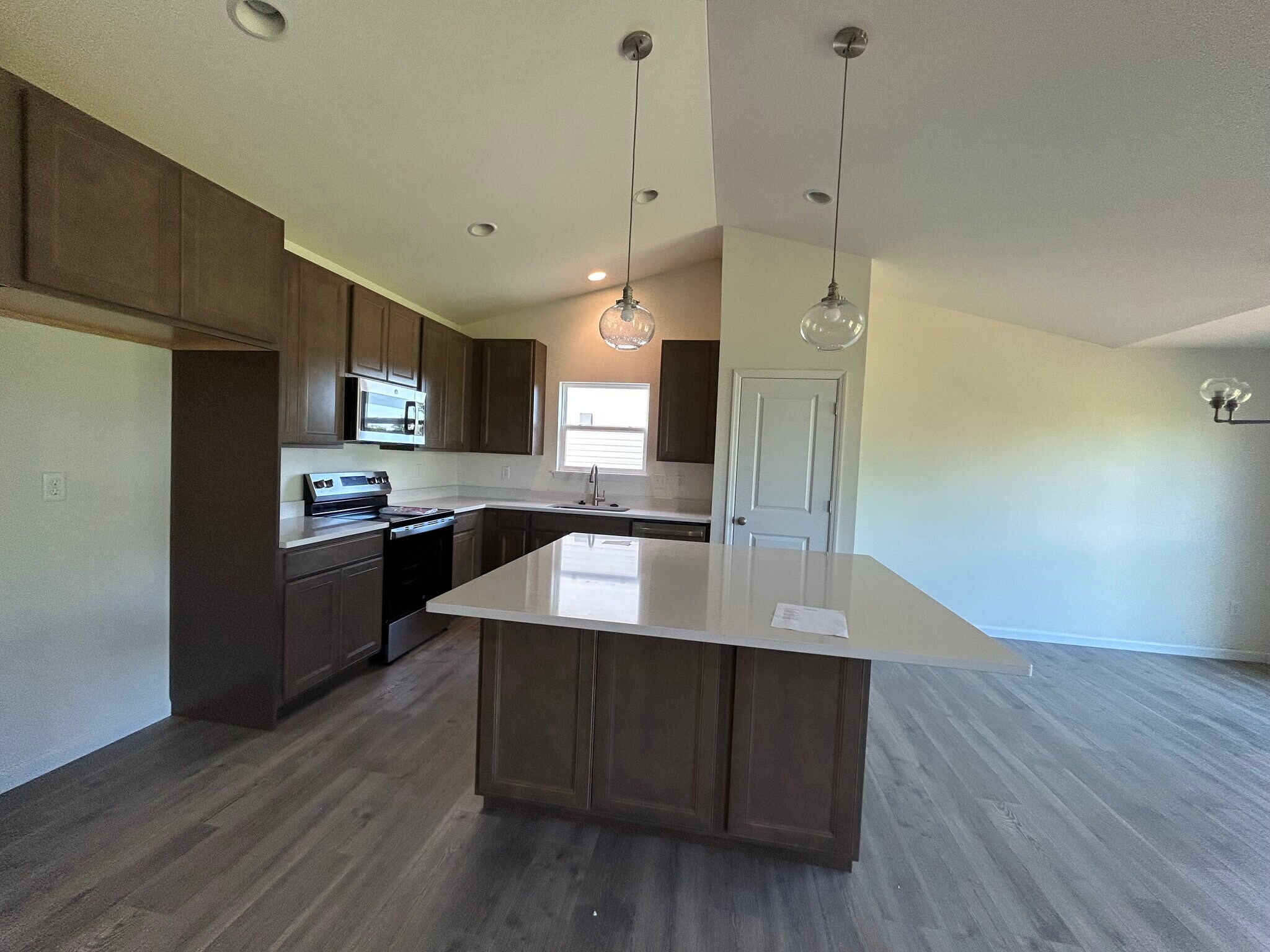 Building Photo - 452 Sweetgrass Dr