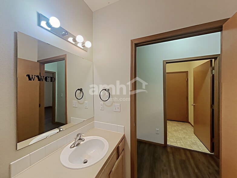 Building Photo - 11102 179th Ave Ct E