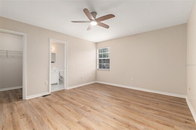 Building Photo - 9755 SW 52nd Rd