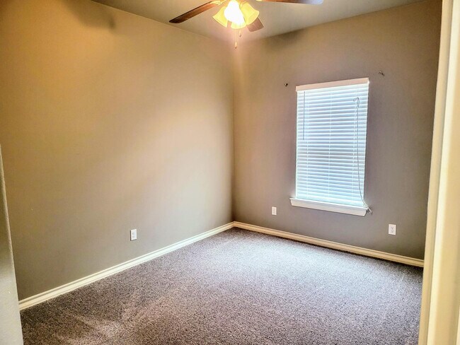 Building Photo - 2219 Quitman Ave