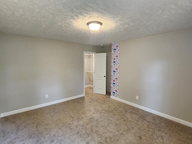 Building Photo - 111 Clearwater Harbor