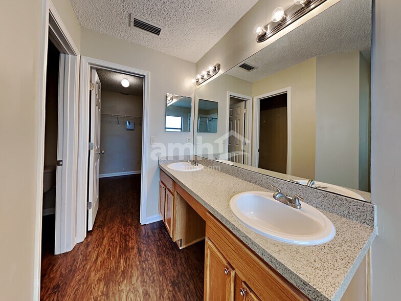 Building Photo - 5727 Cayo Costa Park Ct