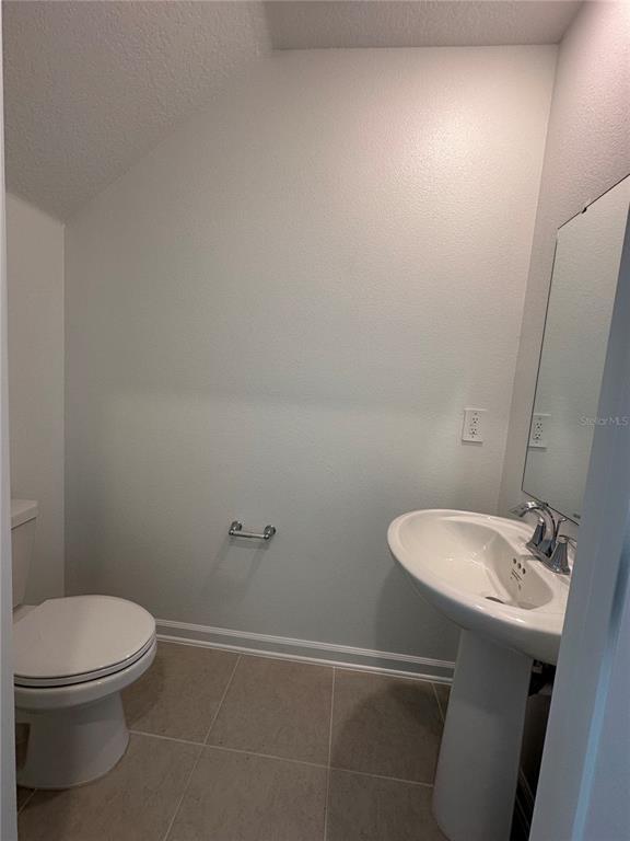 Building Photo - 5695 Ficus Aurea St