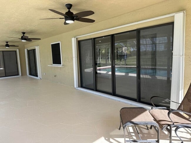 Building Photo - 11600 Island Lakes Ln