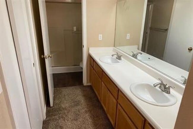 Building Photo - Cozy Home For Rent