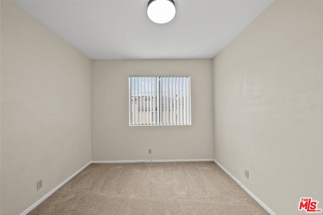 Building Photo - 417 N Alhambra Ave