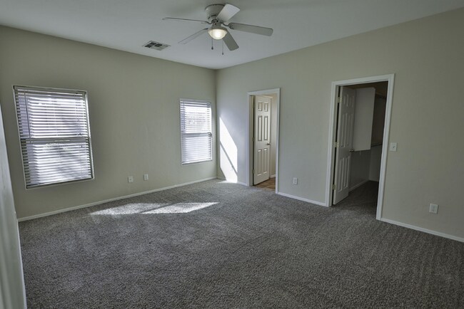 Building Photo - Rancho Sahuarita