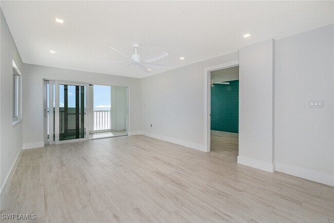 Building Photo - 25870 Hickory Blvd