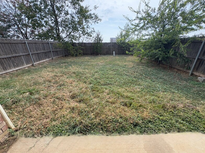 Building Photo - 5812 Blackmon Ct