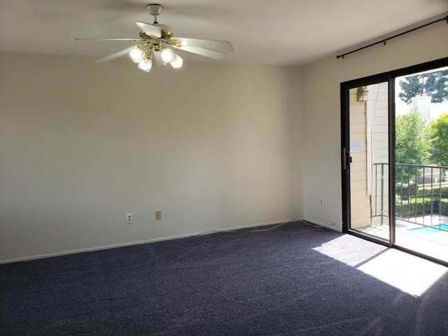 Building Photo - 8338 Woodley Pl