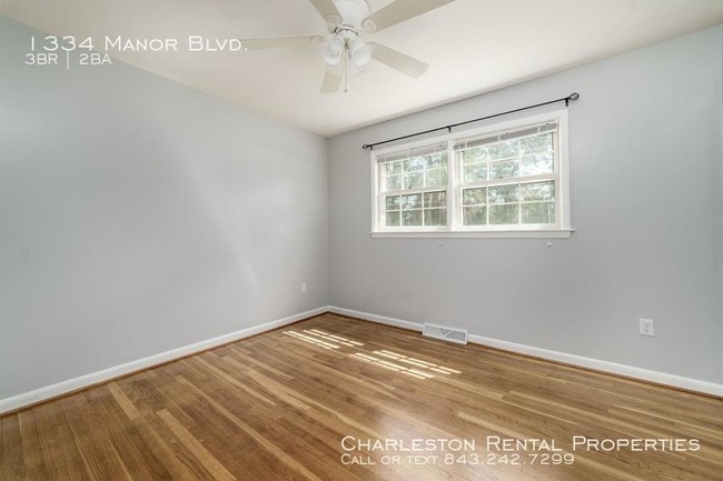 Building Photo - 1334 Manor Blvd