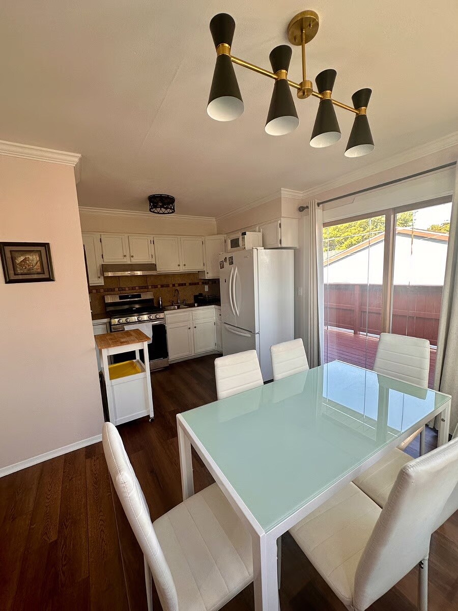 Building Photo - 520 Bellwood Dr