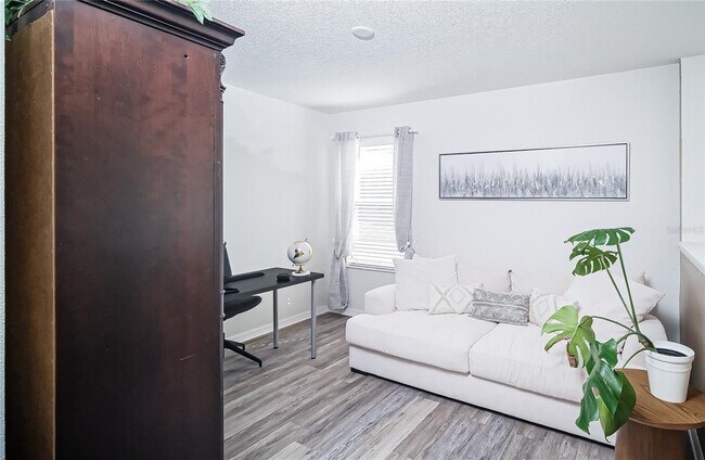 Building Photo - 2528 Dharma Cir