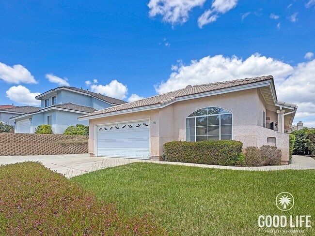 Building Photo - Gorgeous 3B/2BA House w/ Attached Garage, Storage Sheds, and Tons of Space!