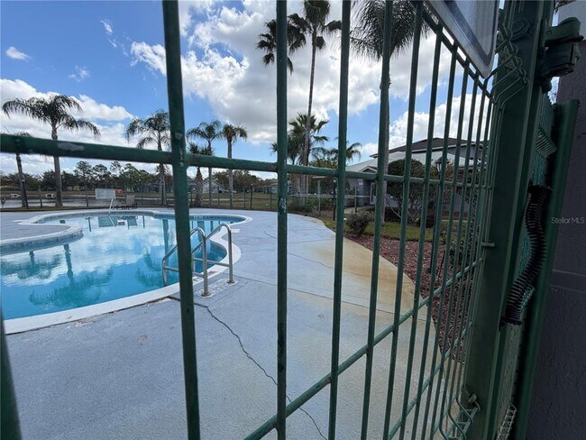 Building Photo - 13112 Meadowfield Dr