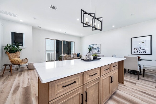 Building Photo - 3209 St Emanuel St