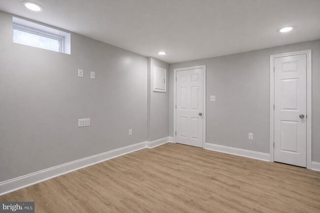 Building Photo - 5839 Benton Heights Ave