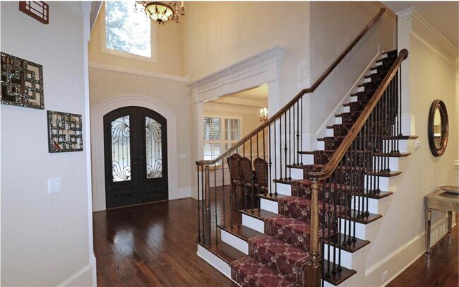 Building Photo - 6552 Long Acres Dr