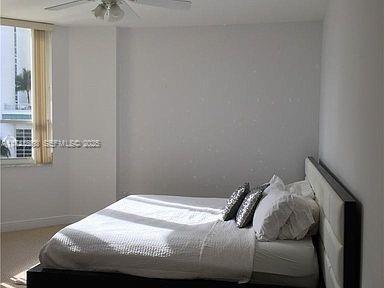 Building Photo - 888 Brickell Key Dr