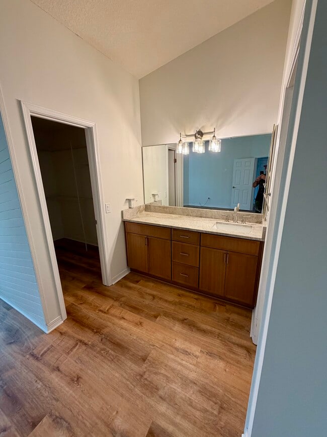 Building Photo - 107 Woodland Dr