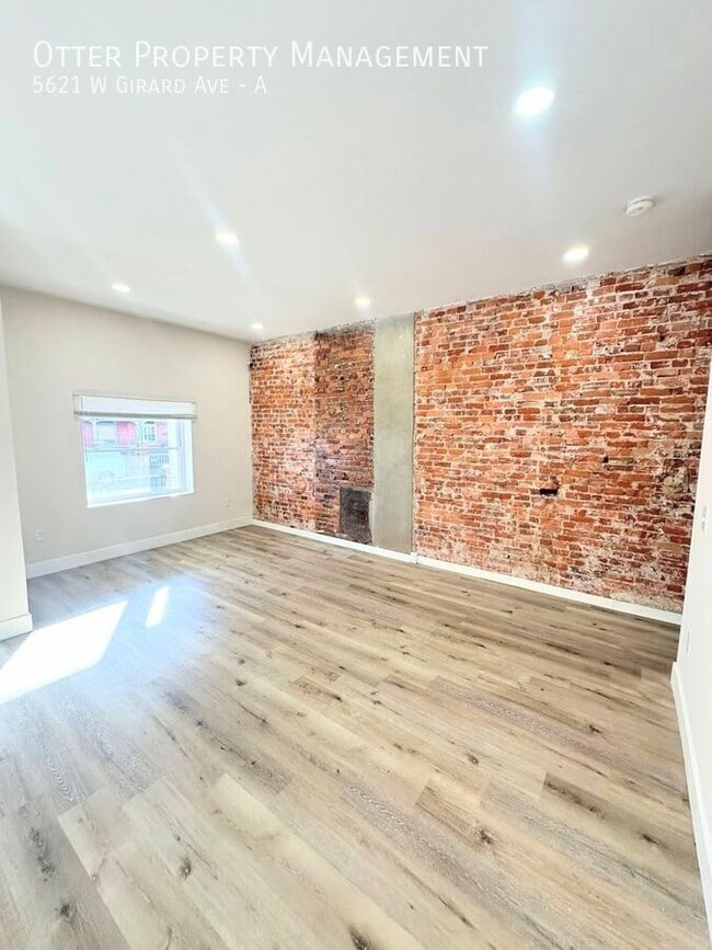 Building Photo - 5621 W Girard Ave