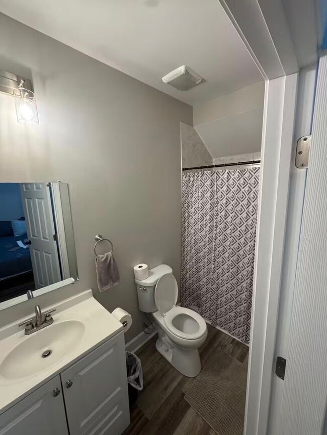 Building Photo - 9 Dixie Ave