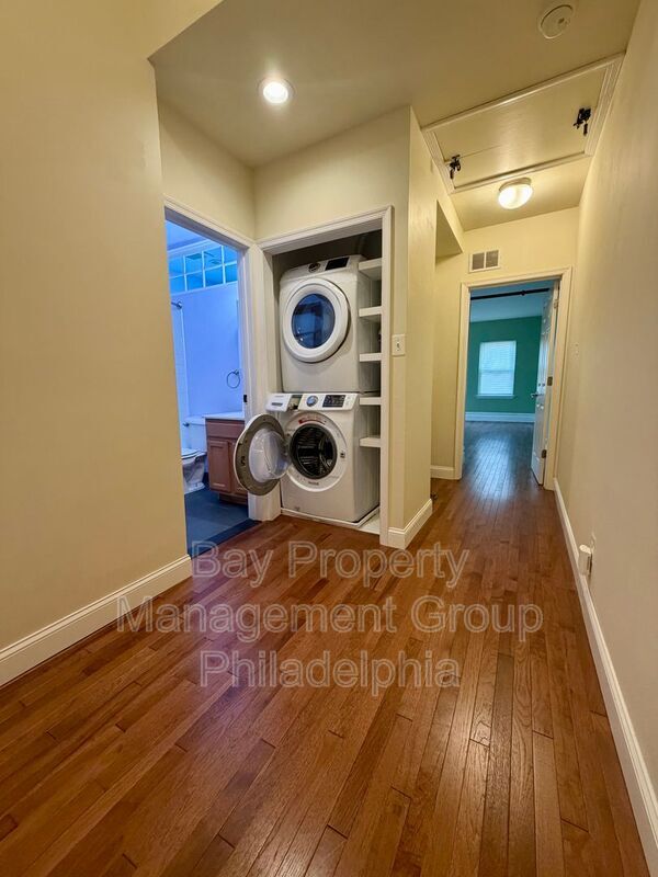 Building Photo - 3847 Spring Garden St