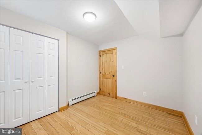 Building Photo - 707 Forrest St