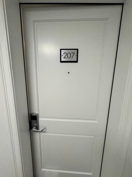 207 front door - G Square