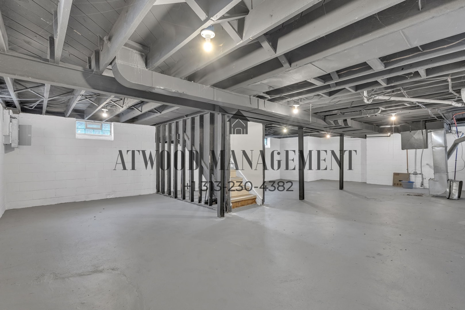 Building Photo - This beautifully updated 3-bedroom, 1-bath single-family home is ready for move-in!