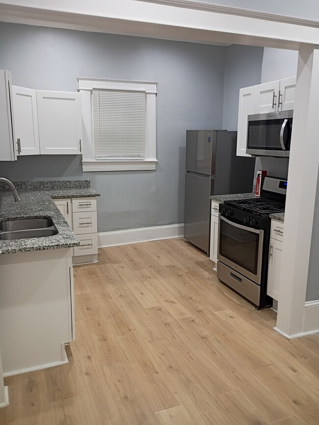 Building Photo - 3024 Semmes St