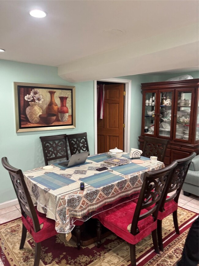 Building Photo - 74-11-74-97 97th Ave