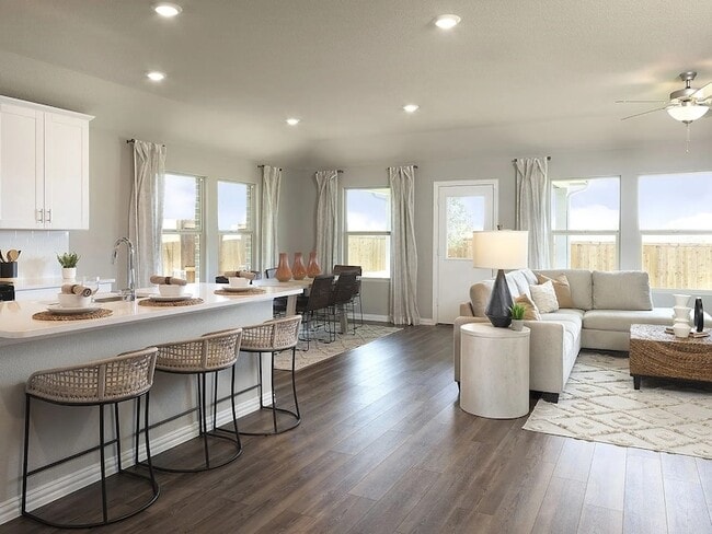 Building Photo - 5802 Marvel Dr