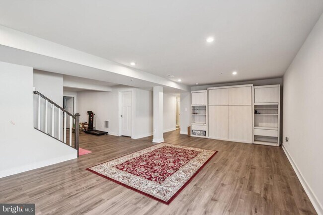 Building Photo - 11281 Wheeler Ridge Dr
