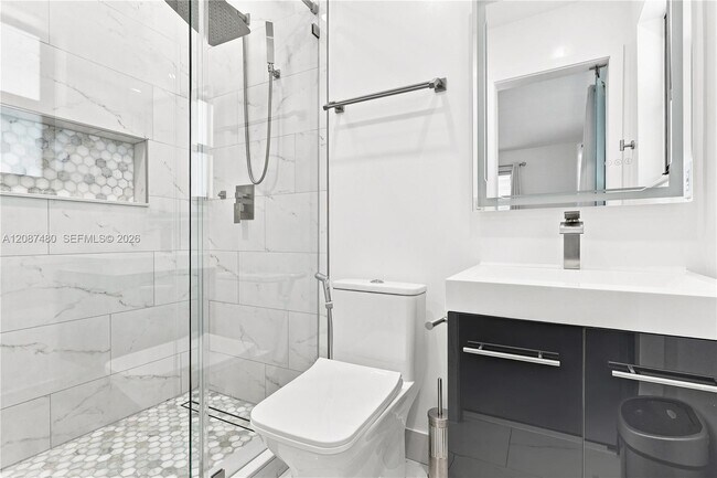 Building Photo - 9298 Jamaica Dr