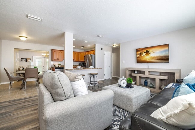 Building Photo - 2454 Whitman St