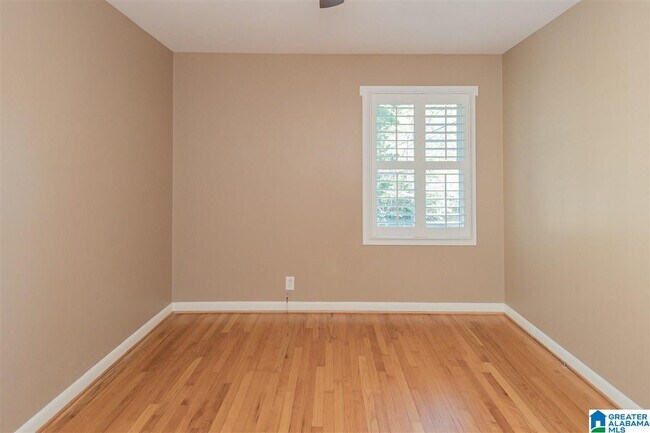 Building Photo - 615 Broadway St