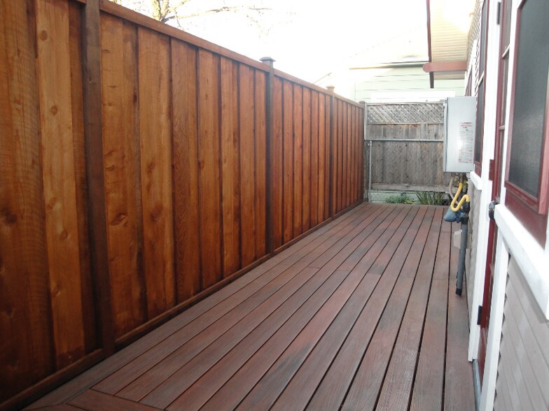 Building Photo - 346 Carrillo St