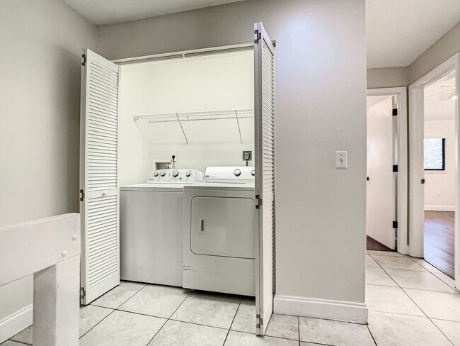 Building Photo - 4800 Rilma Ave