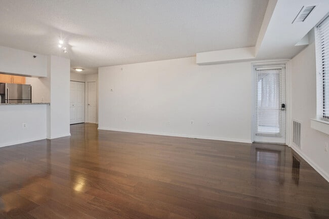 Building Photo - 10101 Grosvenor Pl