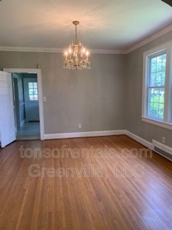 Building Photo - 8861 Warren H Abernathy Hwy